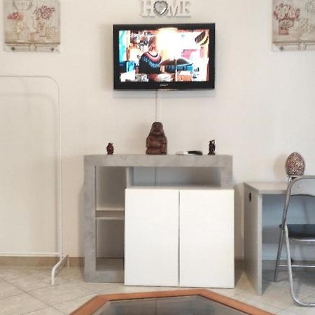 Casa Gio Hotel ลิโด ดิ ออสเตีย ภายนอก รูปภาพ